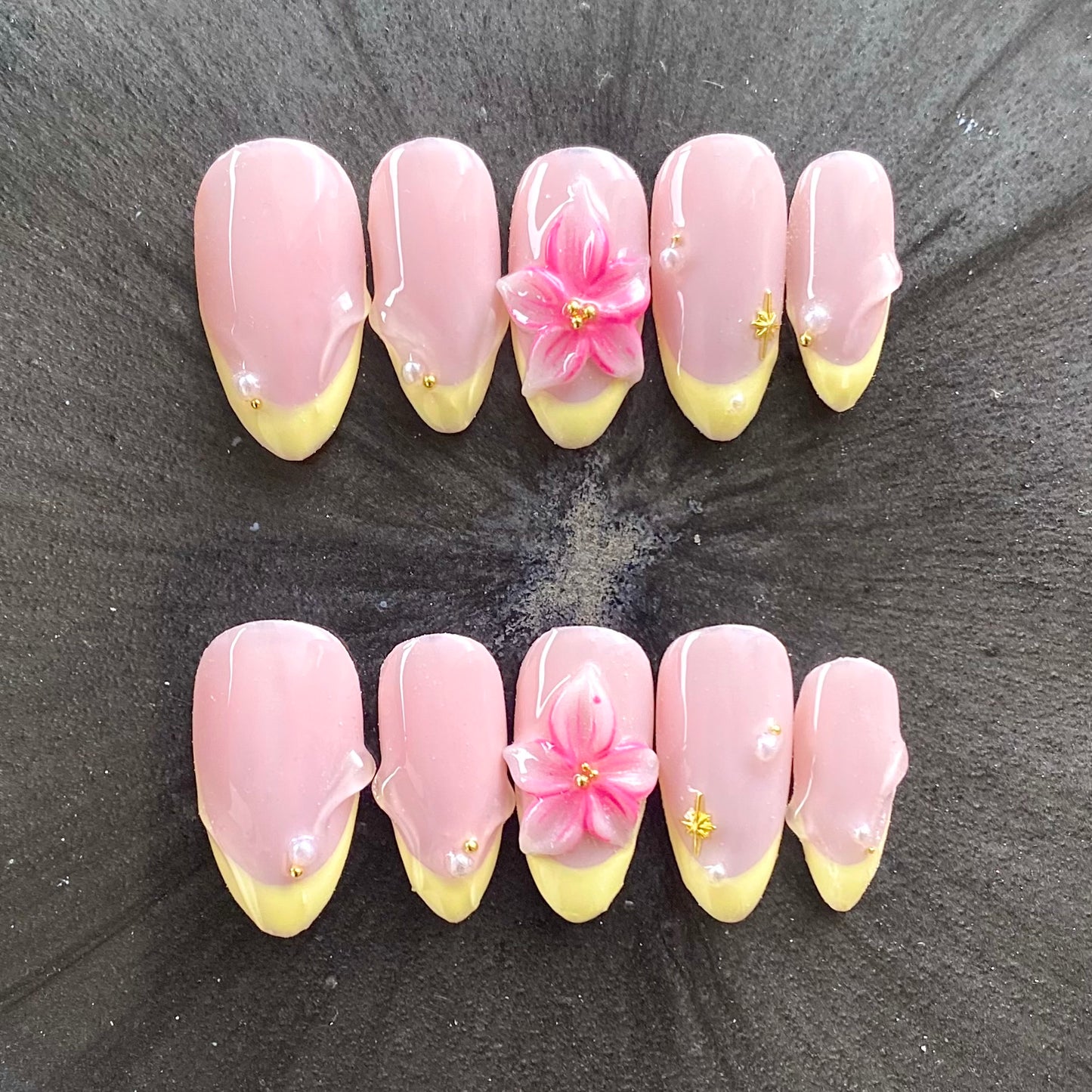 Petal Glow🌸✨💛