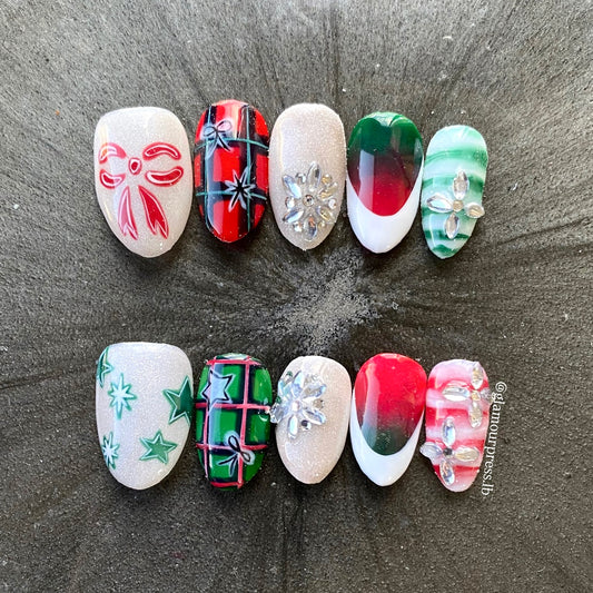 Merry & Bright!🎀🎄❄️❤️